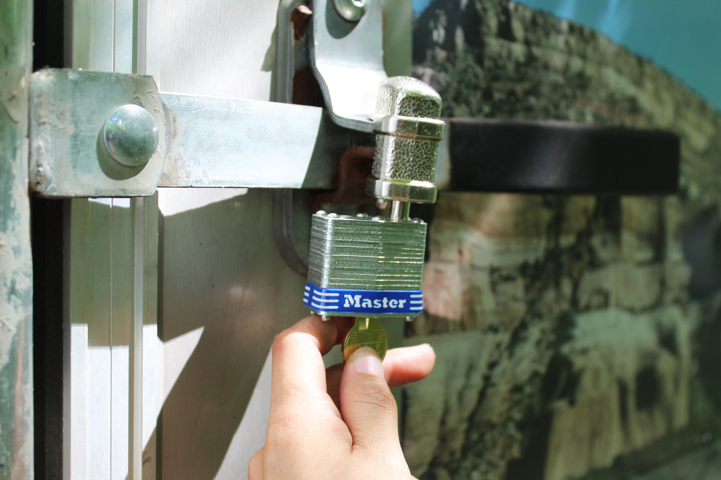 Master Lock 37D Armored Trailer Lock with Shackle Guard
