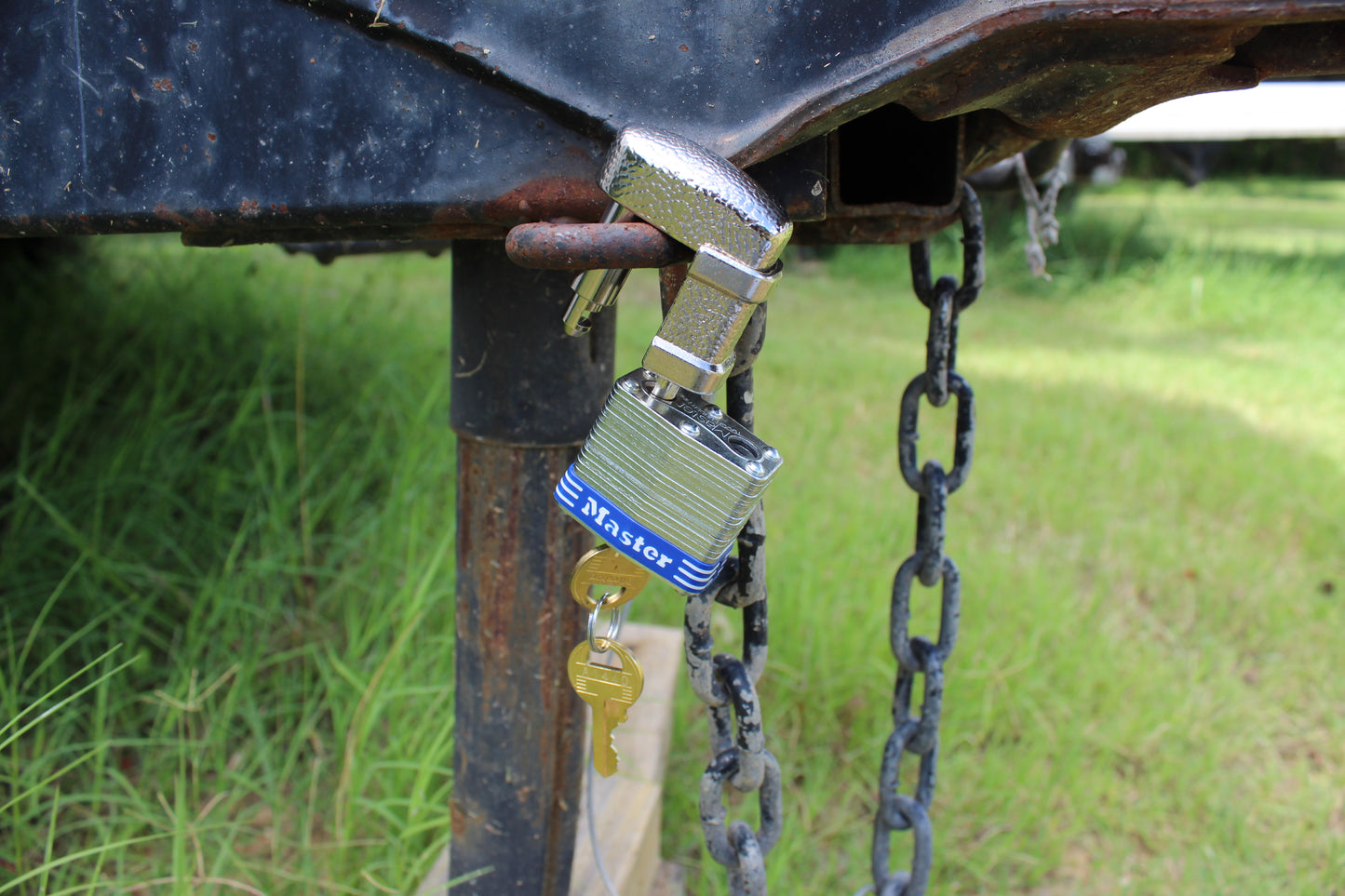 Master Lock 37D Armored Trailer Lock with Shackle Guard